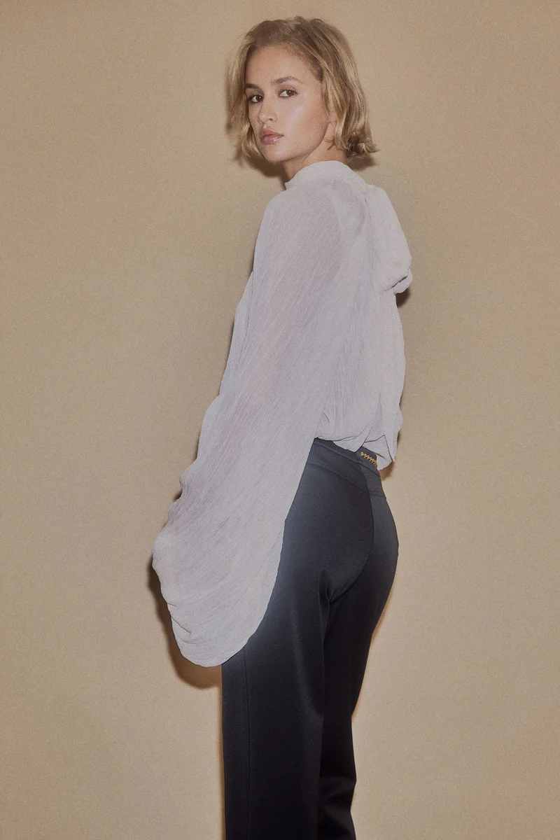 H&M Chain-belt flared trousers