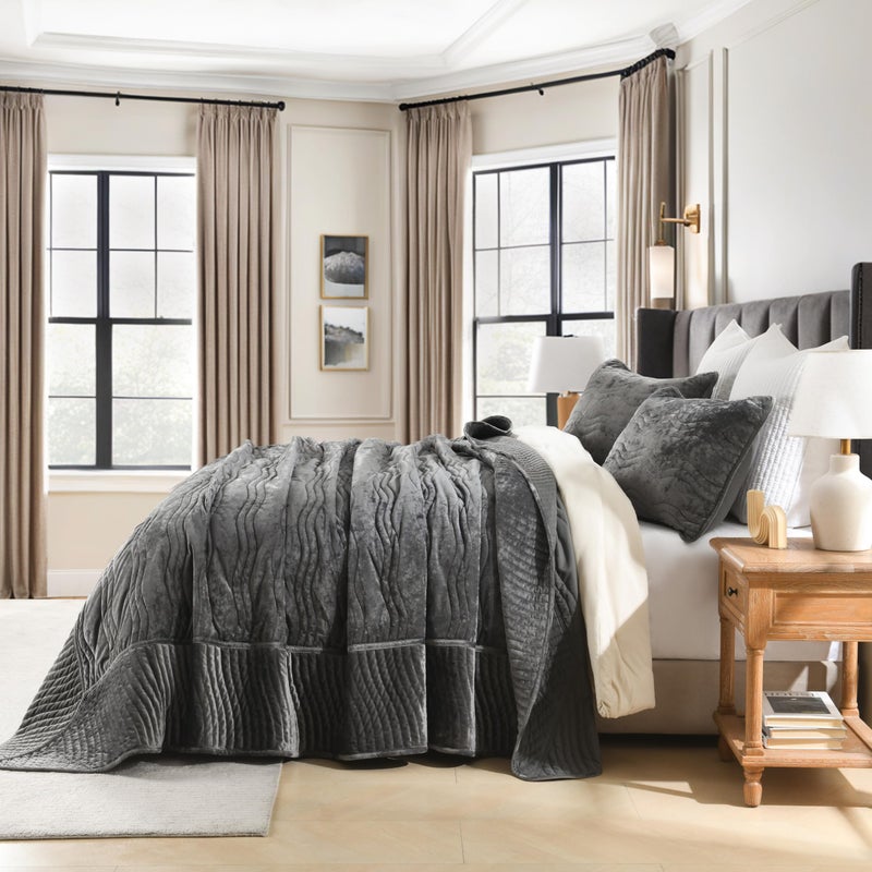 AJOCCI Velvet California King Size Quilt, Oversized California Comforter Set Grey Bedding Set (118â€*106â€) with 2 Pillow Shams, Luxurious Quilt Set,All-Season 3 Pieces - Image 3