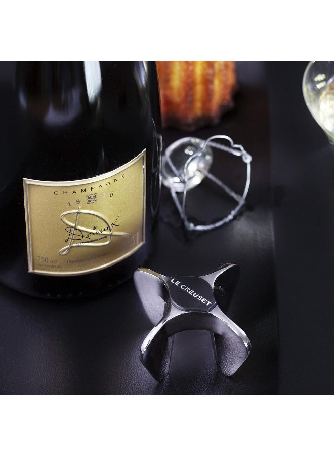 Le Creuset Champagne Star Opener, 1.5", Black Nickel  - Image 3