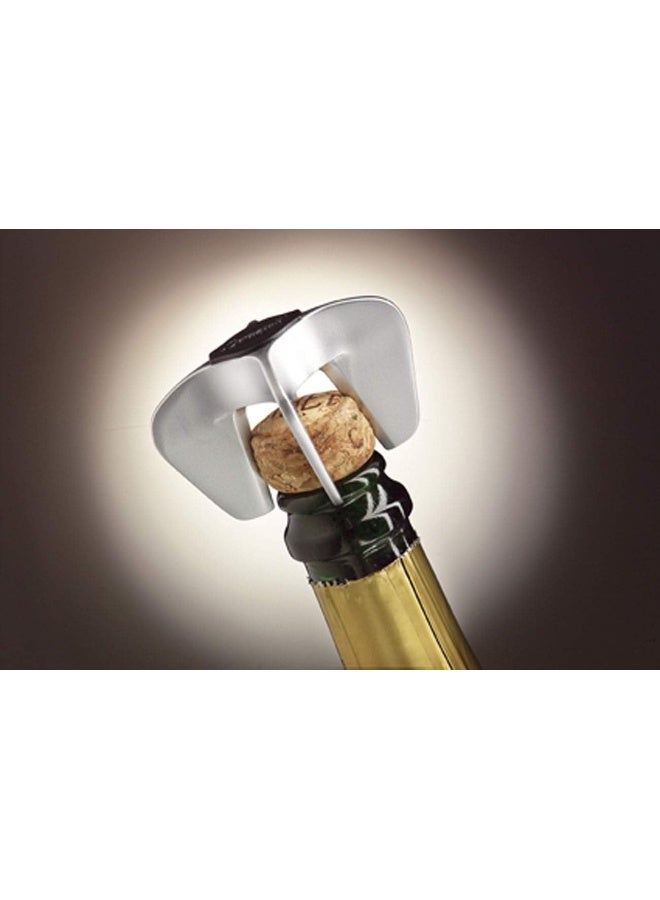 Le Creuset Champagne Star Opener, 1.5", Black Nickel  - Image 5