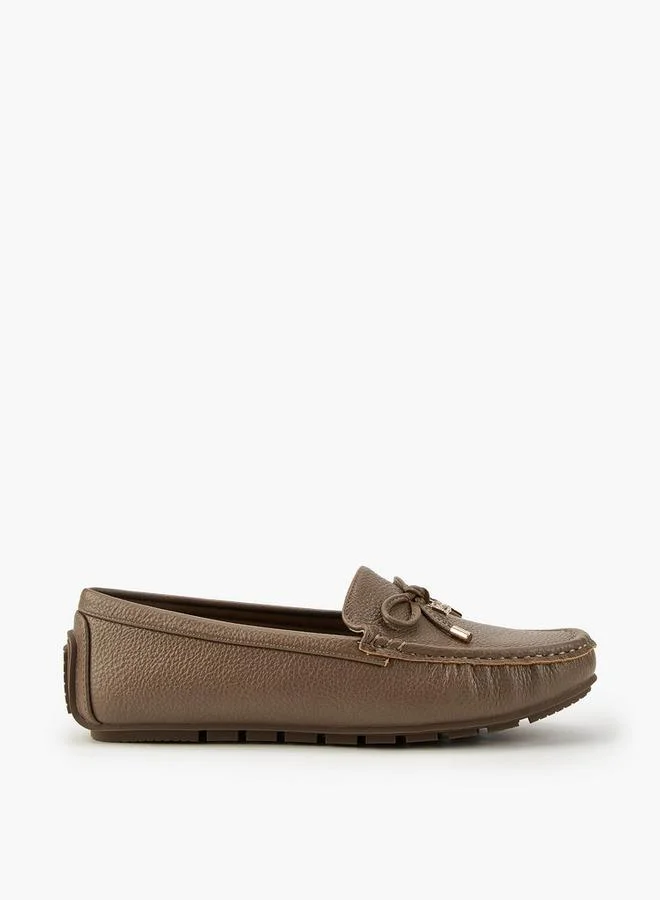 فلورا بيلا من شو إكسبرس Textured Slip-On Moccasins with Bow