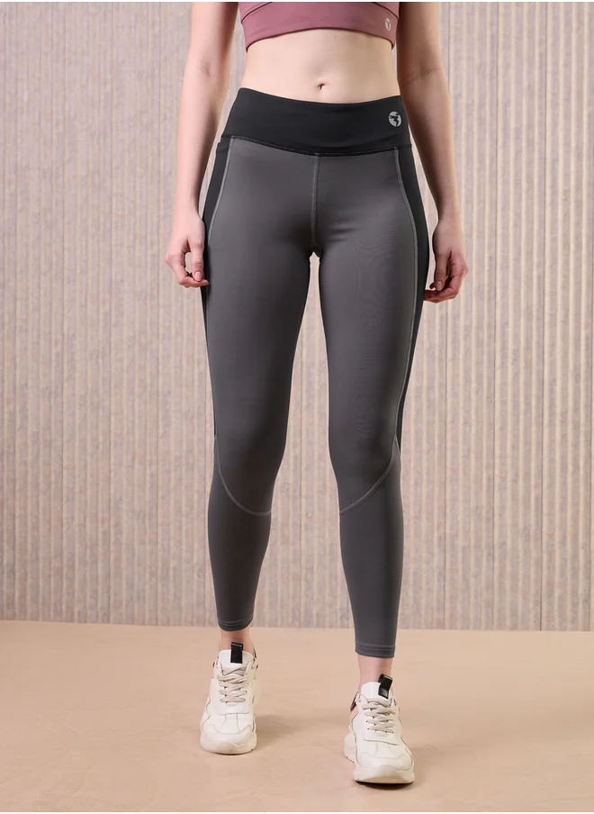 تكنوسبورت Women Color Block 4-Way Stretch Leggings