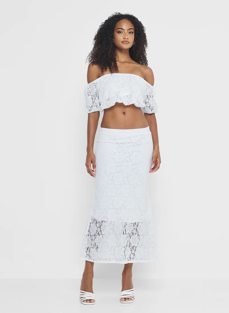 جينجر Off Shoulder Lace Detail Top & Skirt Coord Set