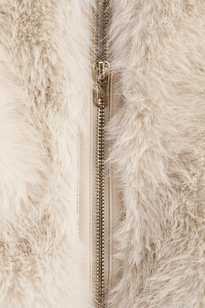 اتش اند ام جاكيت بياقة