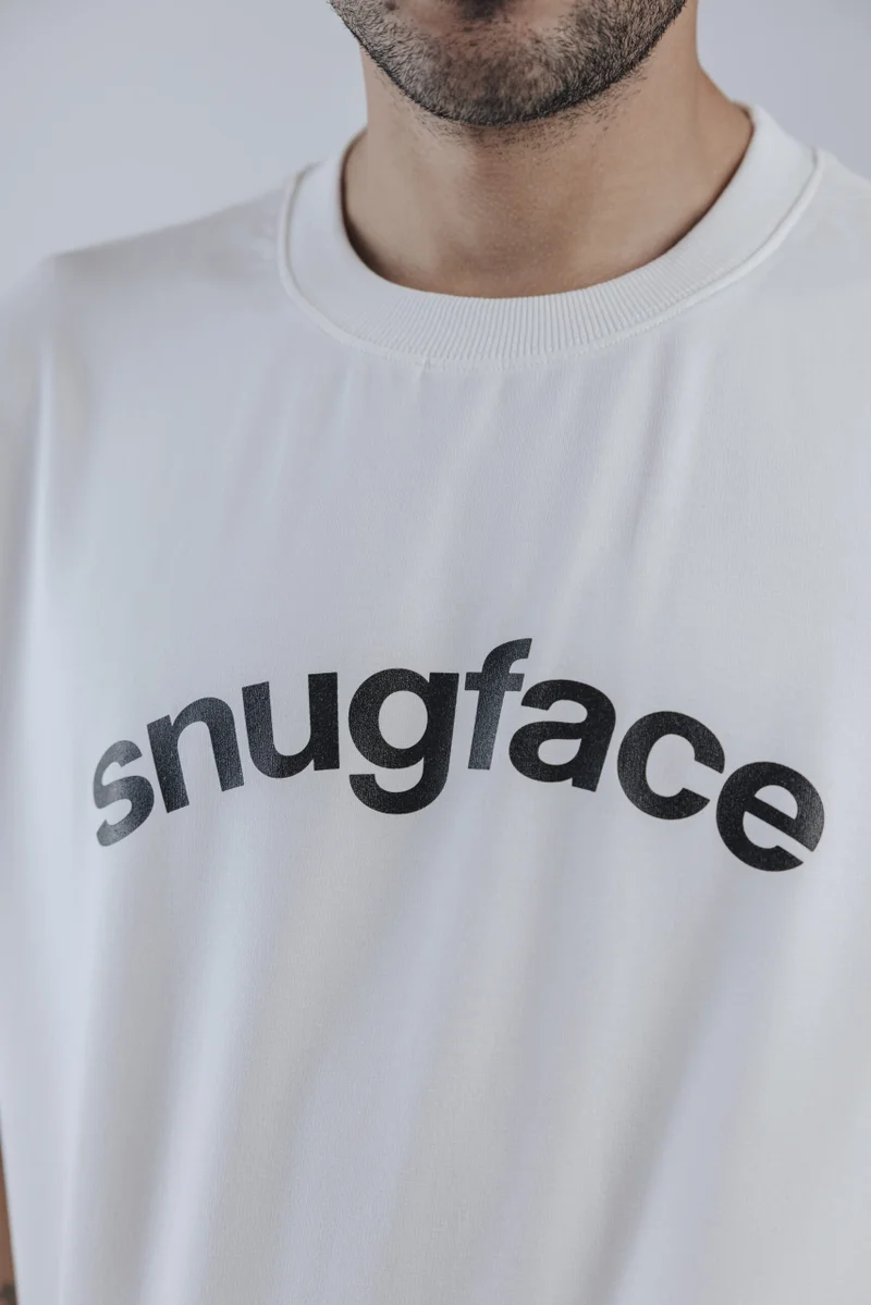 سناج فيس تيشيرت رجالي كبير الحجم Snugface The Hooshee