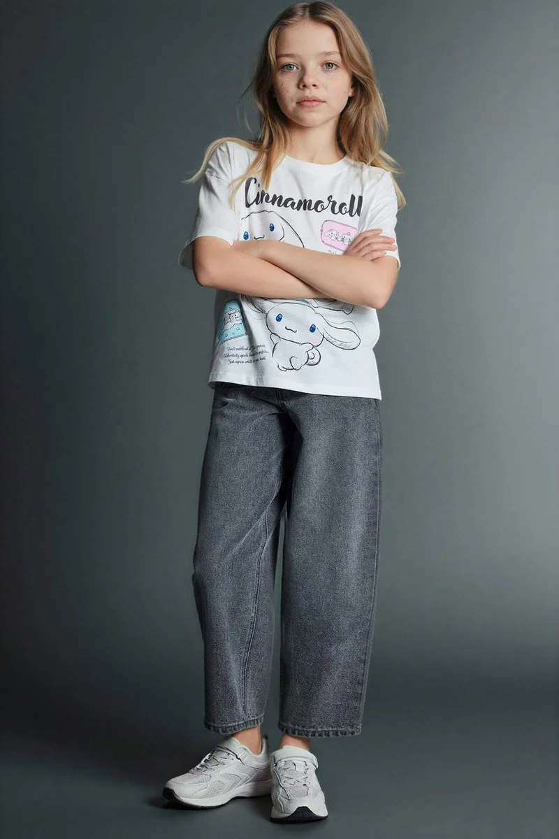 Defacto Girl Cinnamoroll Relax Fit T-Shirt