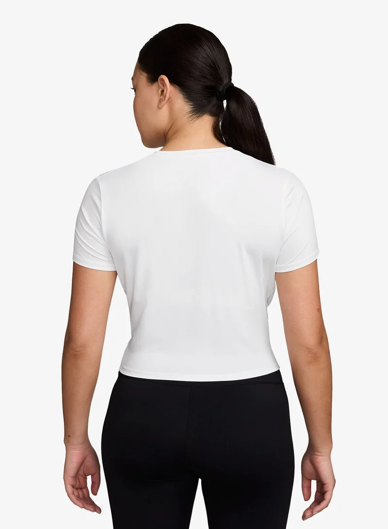 نايكي تيشيرت كلاسيك بلمسة مميزة