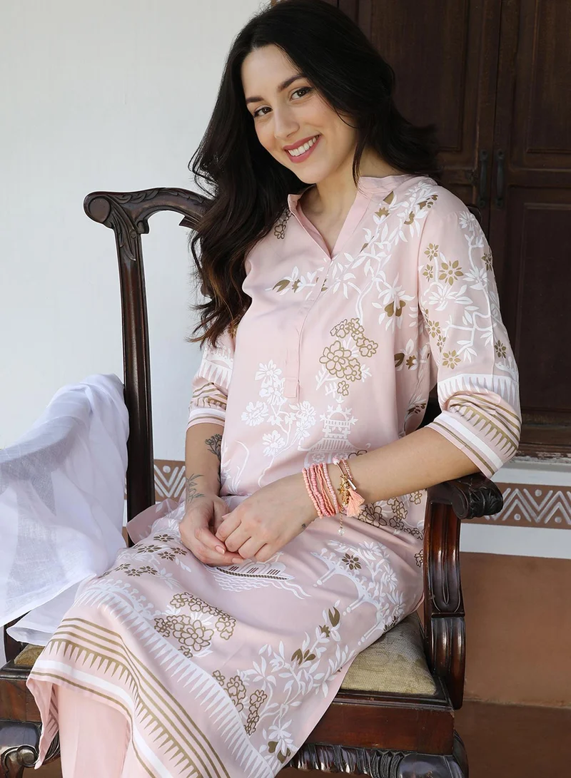  قصة طقم كورتا نسائي بطبعة زهور خوخي برتقالي مع بنطلون خوخي برتقالي