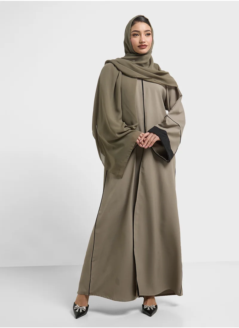 hayas closet V-Neck Flared Sleeve Abaya