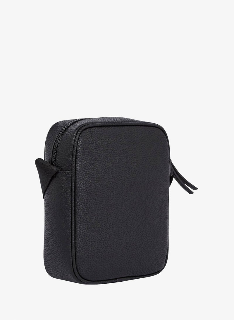 TOMMY HILFIGER Essential Small Reporter Bag - Image 2