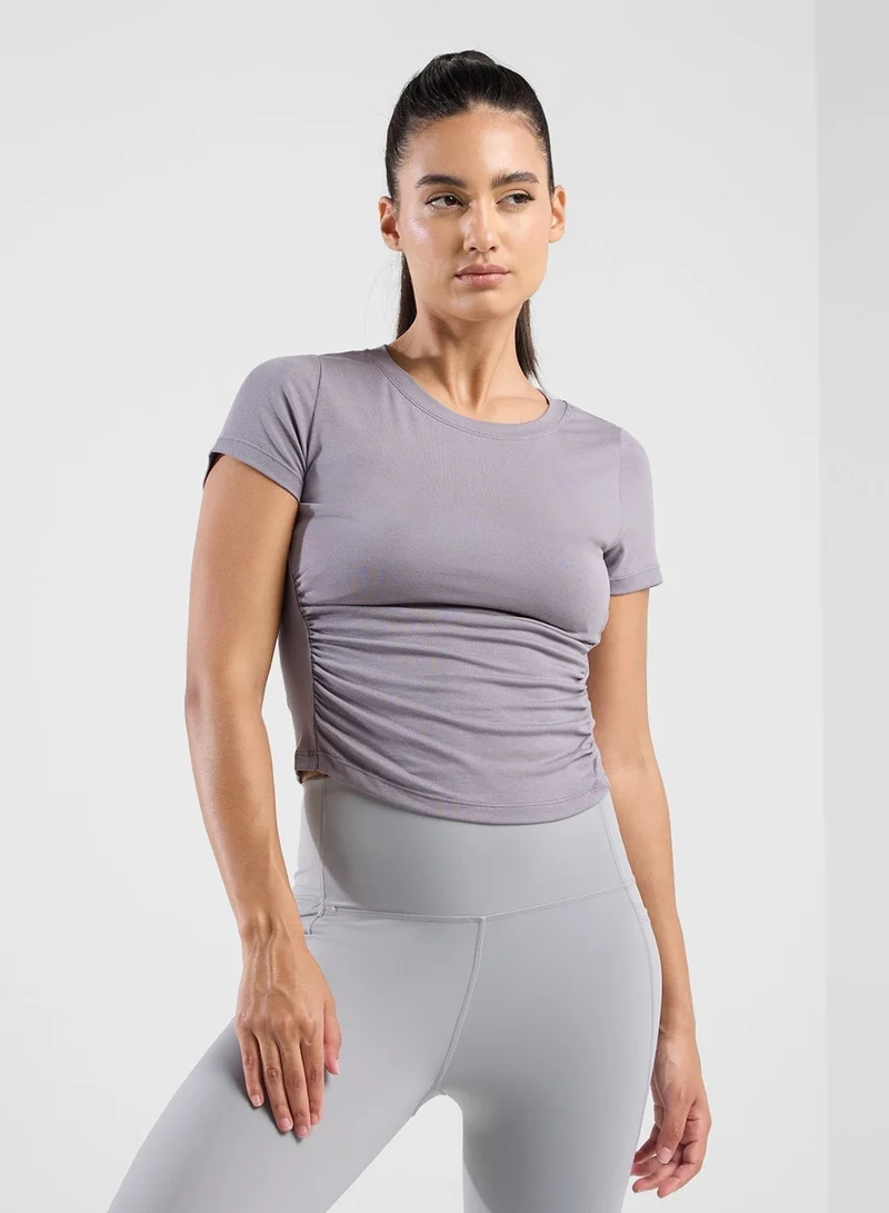 فورورد تيشيرت ضيق مكشكش