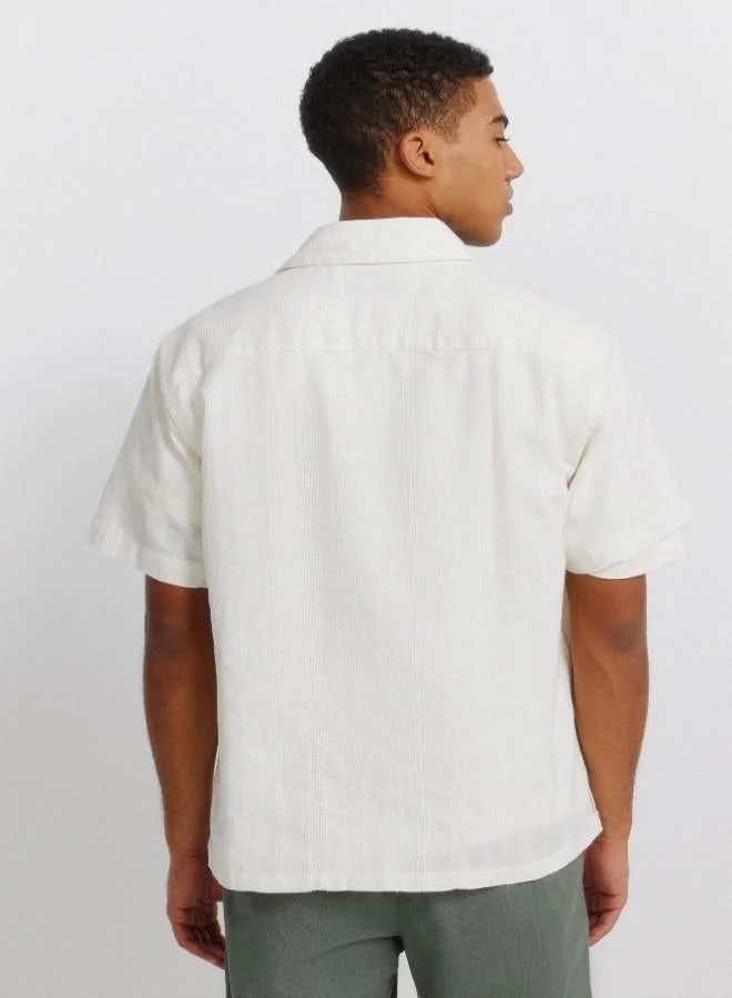 Springfield  1% cotton jacquard regular fit short sleeve bowling collar coconut button shirt for Men | Best Price UAE