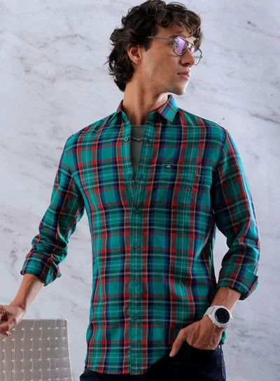 The Indian Garage Co Men Slim Fit Checkered Full Sleeves Cutaway Collar Casual Shirt
