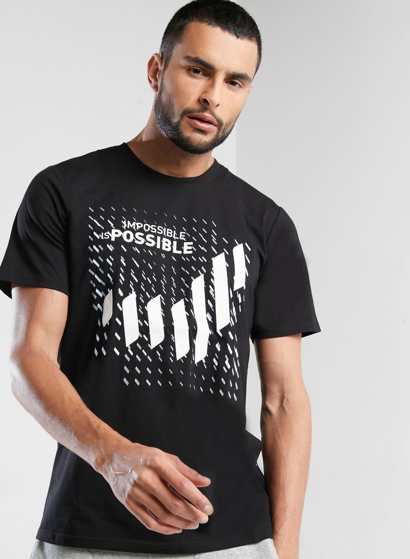 الإمارات تيشيرت مزين بشعار الماركة - Image 1