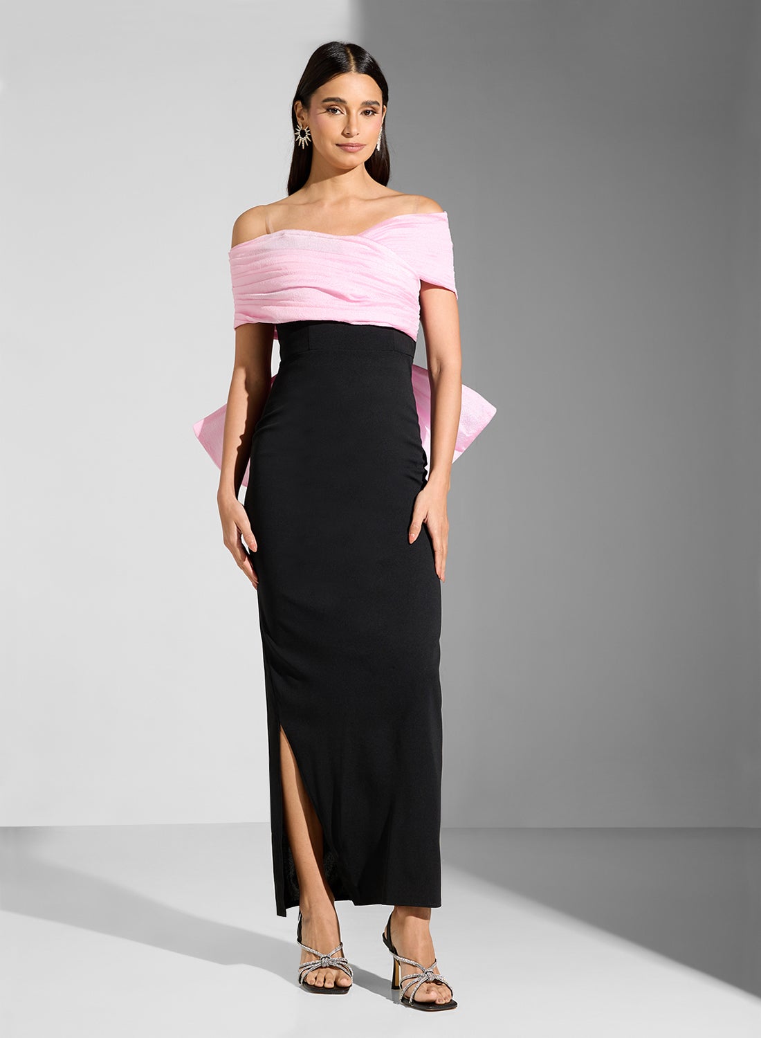 فستان ماكسي بظهر بفيونكة