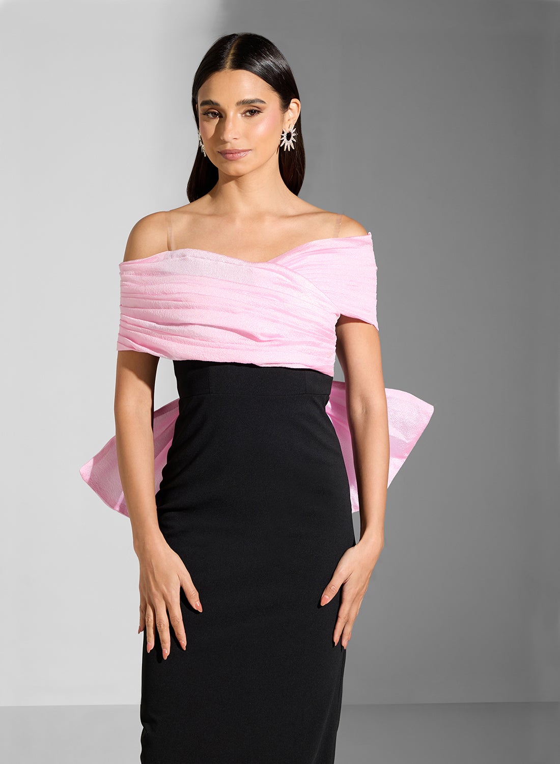 فستان ماكسي بظهر بفيونكة