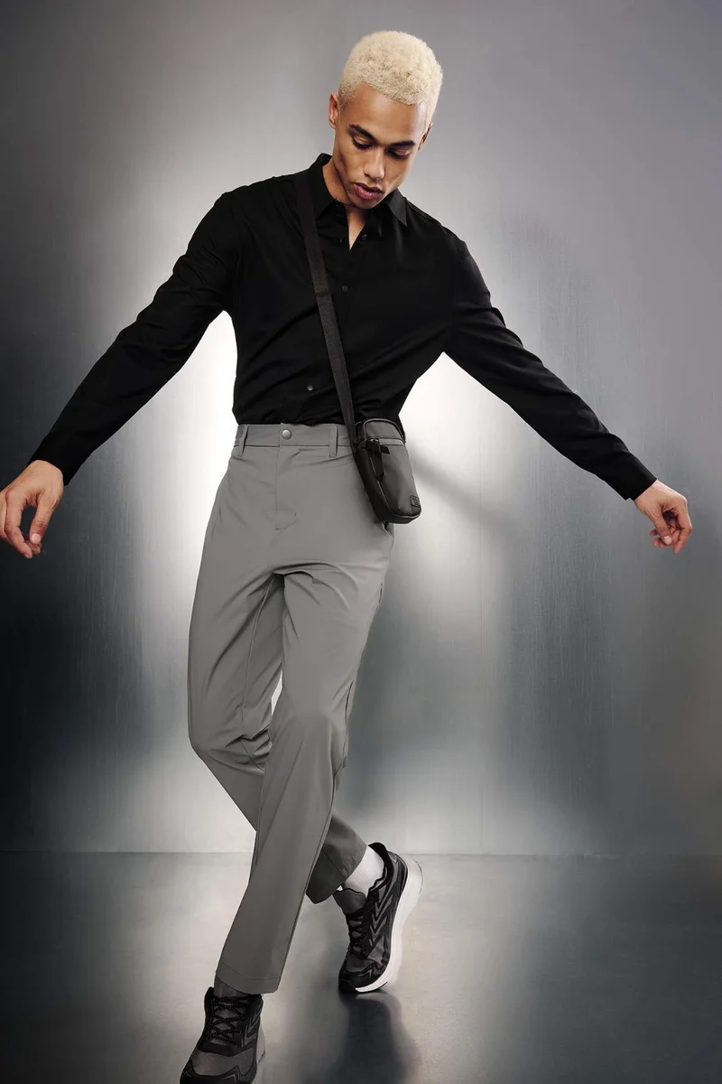 ديفاكتو Slim Fit Trousers