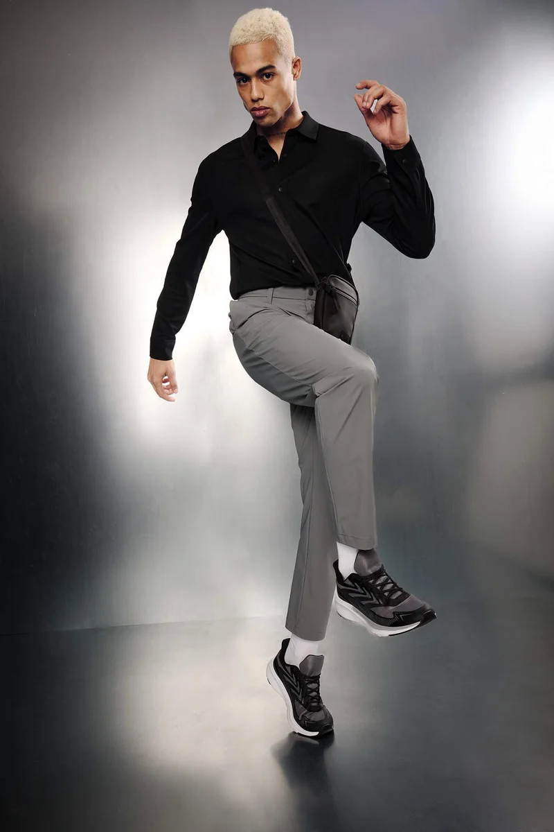 ديفاكتو Slim Fit Trousers