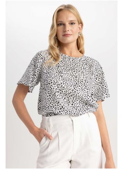 Woman Regular Fit Round Collar Woven Short Sleeve Blouse