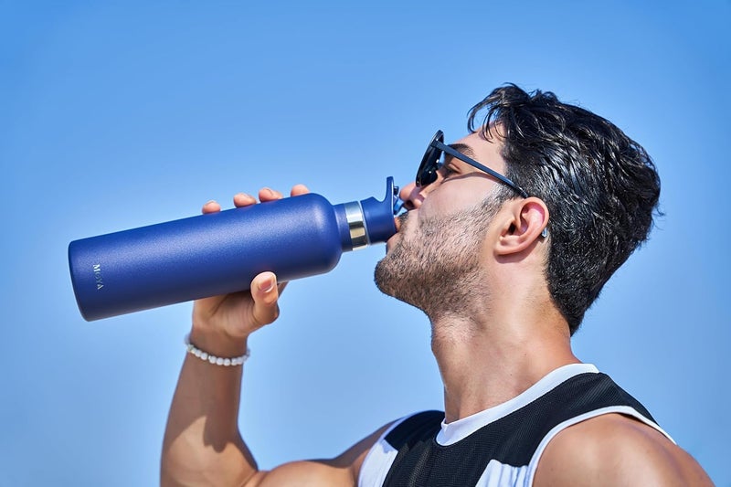 Moya 'Coral Reef' 1L Insulated Sustainable Water Bottle Navy - Image 3