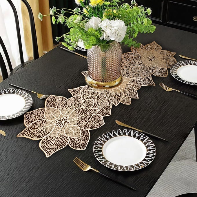 GOLD TABLE RUNNERS 36 INCHES HEAT RESISTANT TABLE RUNNER FLOWER SHAPED VINYL TABLE RUNNER WATERPROOF WASHABLE TABLE MATS FOR WEDDING BANQUET BIRTHDAY PARTY RESTAURANTGOLD FLOWER SHAPED