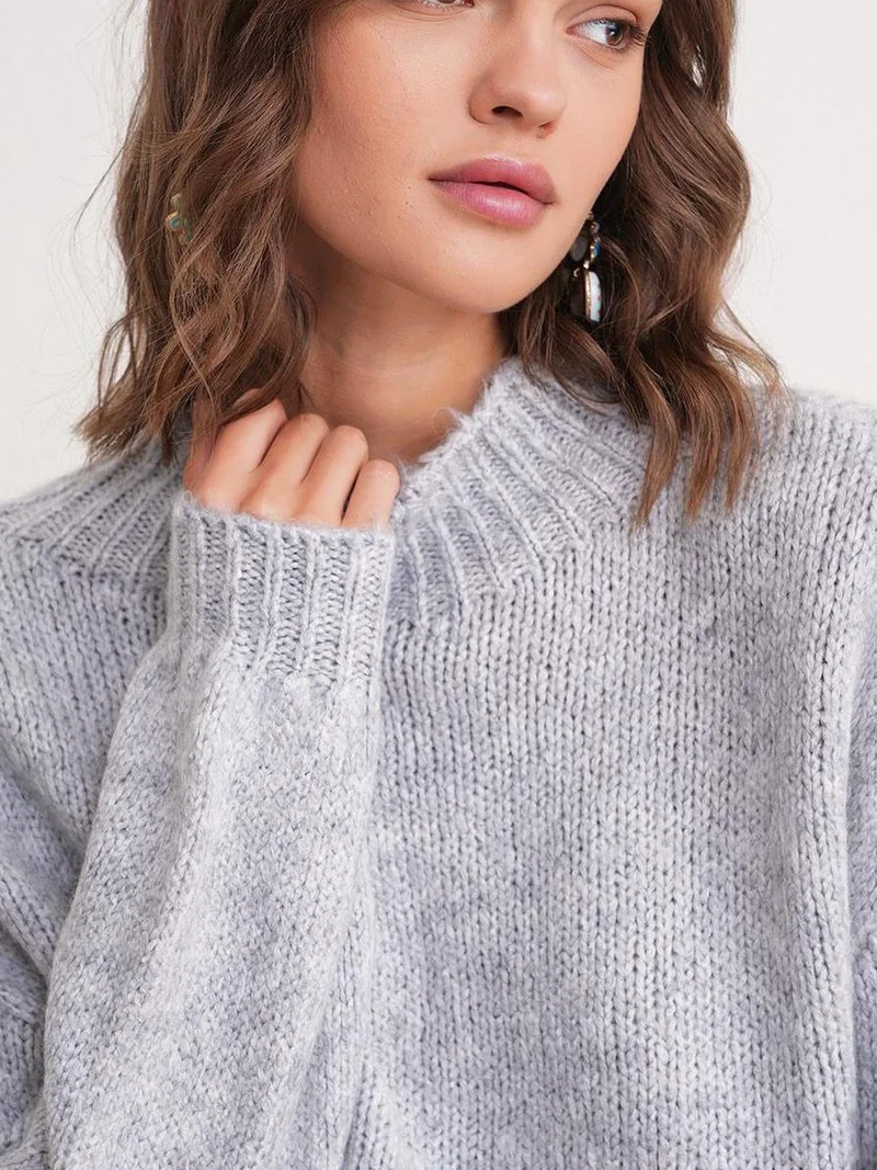 Mixray Grey Mixray Relaxed Fit Crew Neck Thick Knit Sweater for Women | Best Price UAE