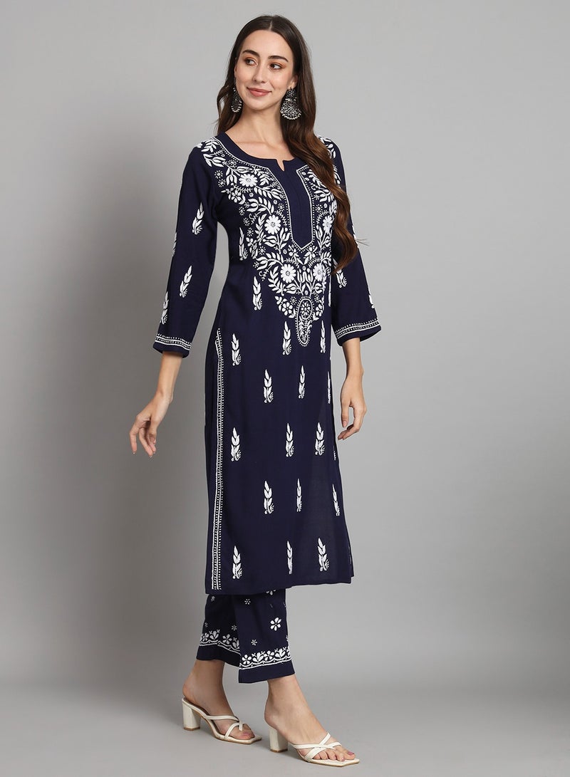 Alaya Women Hand Embroidered Chikankari Cotton kurta set-AL3451KS  - Image 3