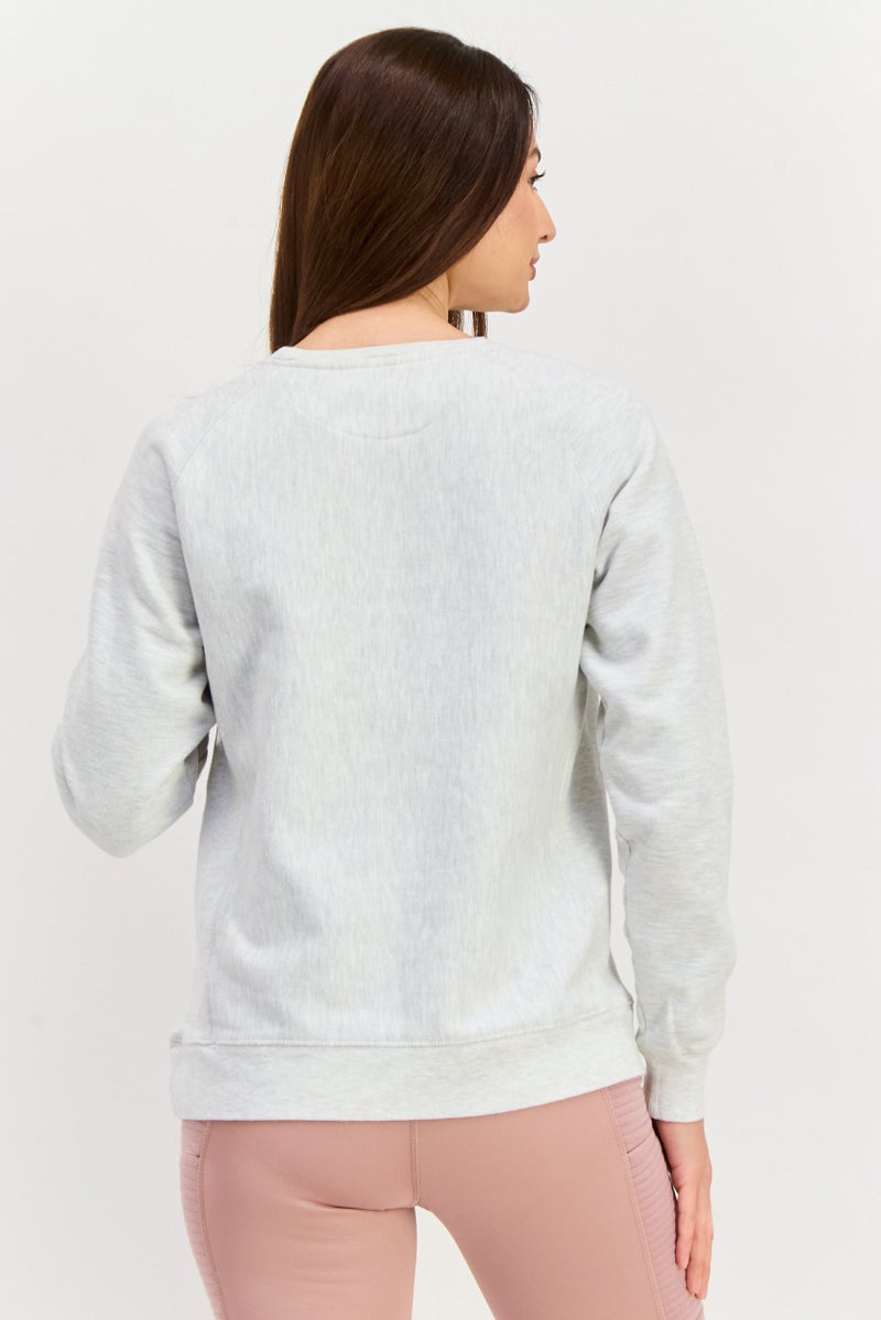 Champion سويت شيرت رياضي نسائي بأكمام طويلة، رمادي - Image 2