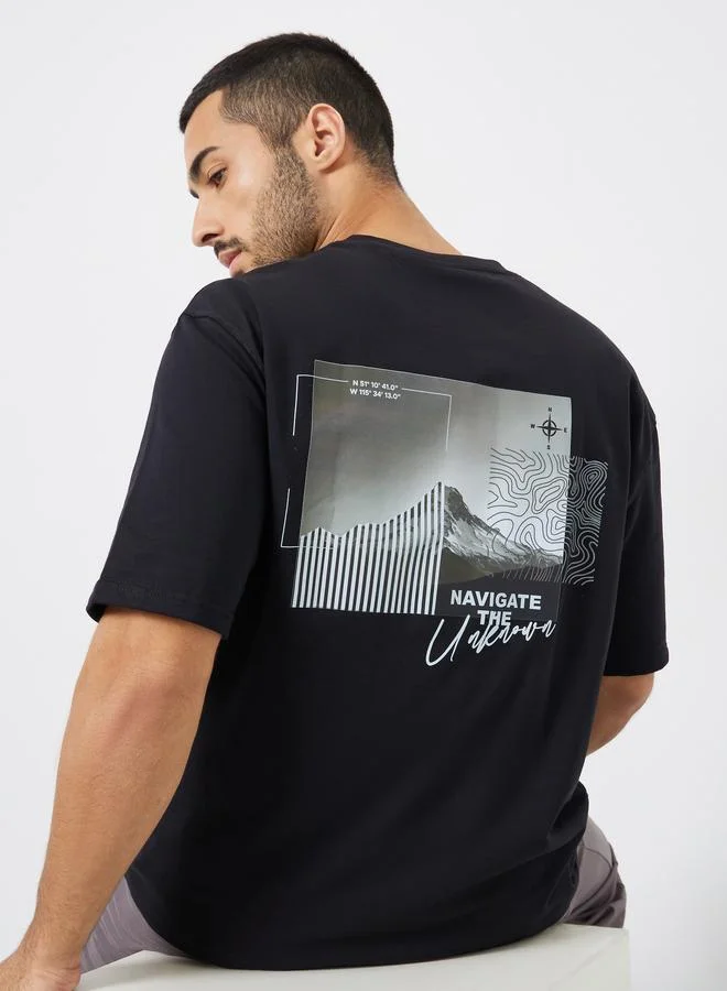 Styli Men Black Graphic Print Oversized T-Shirt