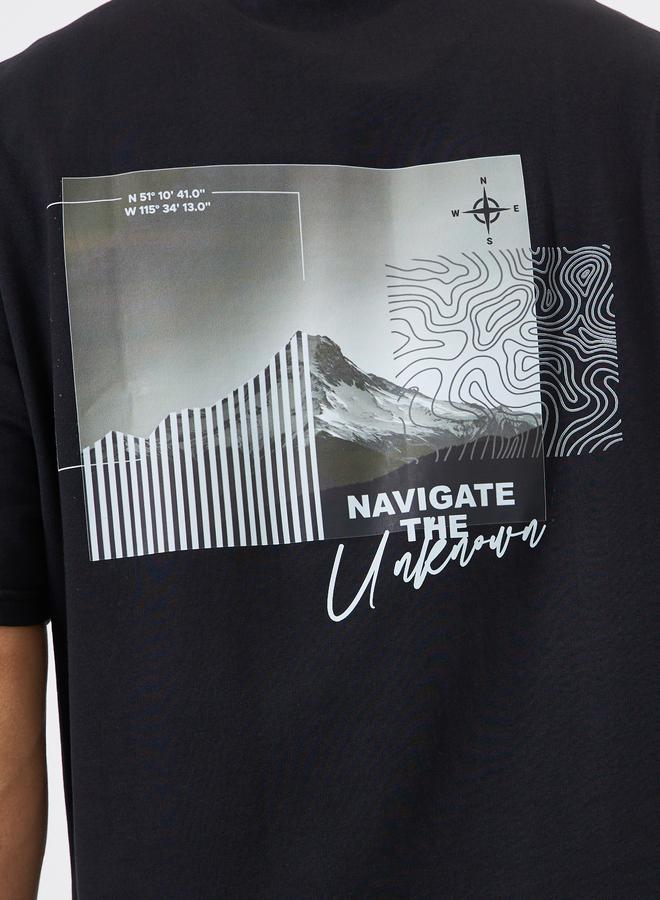 ستايلي تيشيرت بقصة واسعة وطبعة جرافيك - Image 4