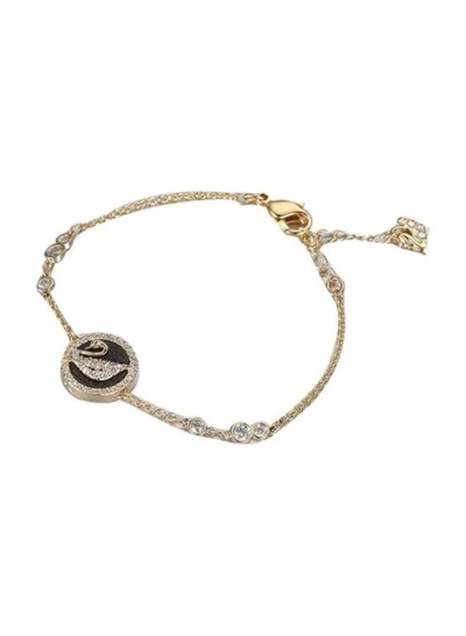 سوار البجعة المرصع بالحجر - Image 1