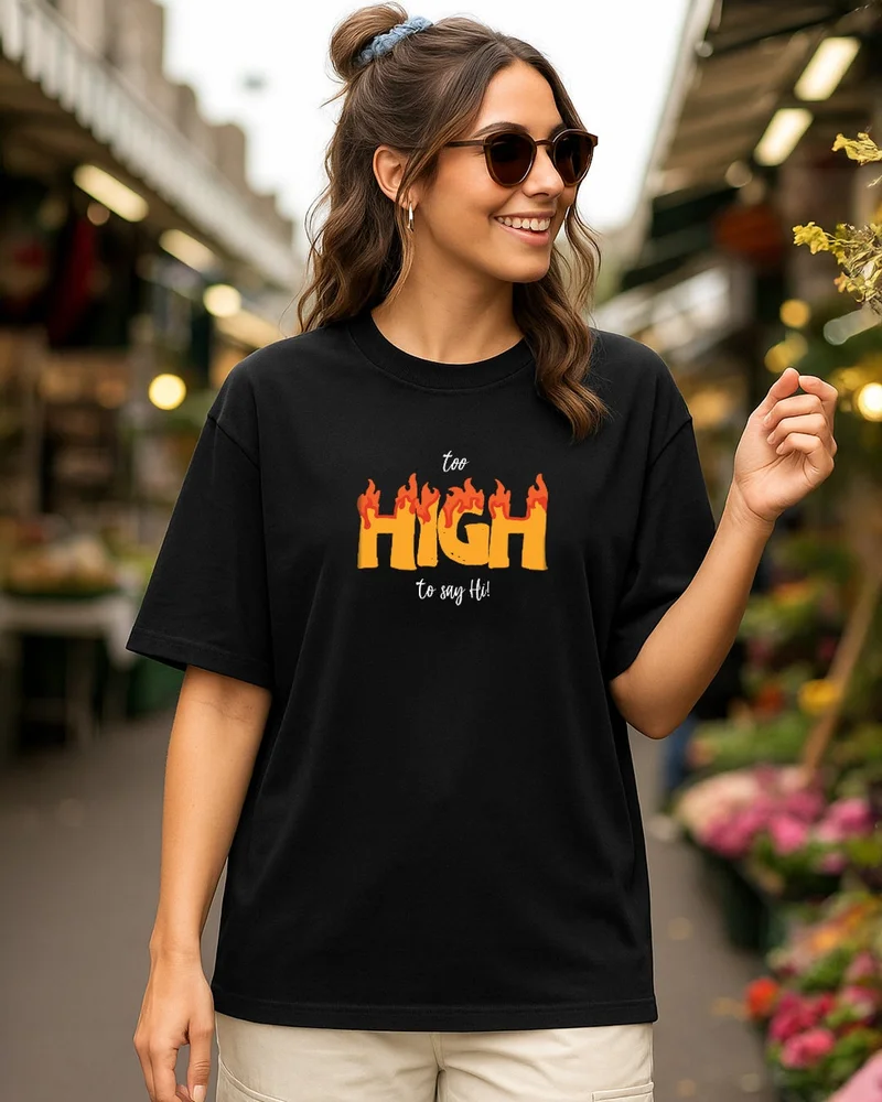 بيواكوف تيشيرت نسائي أسود كبير الحجم بطباعة