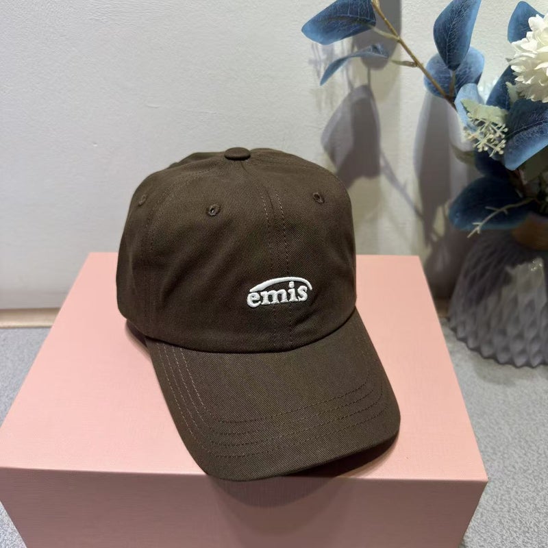 Emis Korean Style Unisex Fashionable Casual Baseball Cap with Letter E - Versatile and Trendy - Image 1