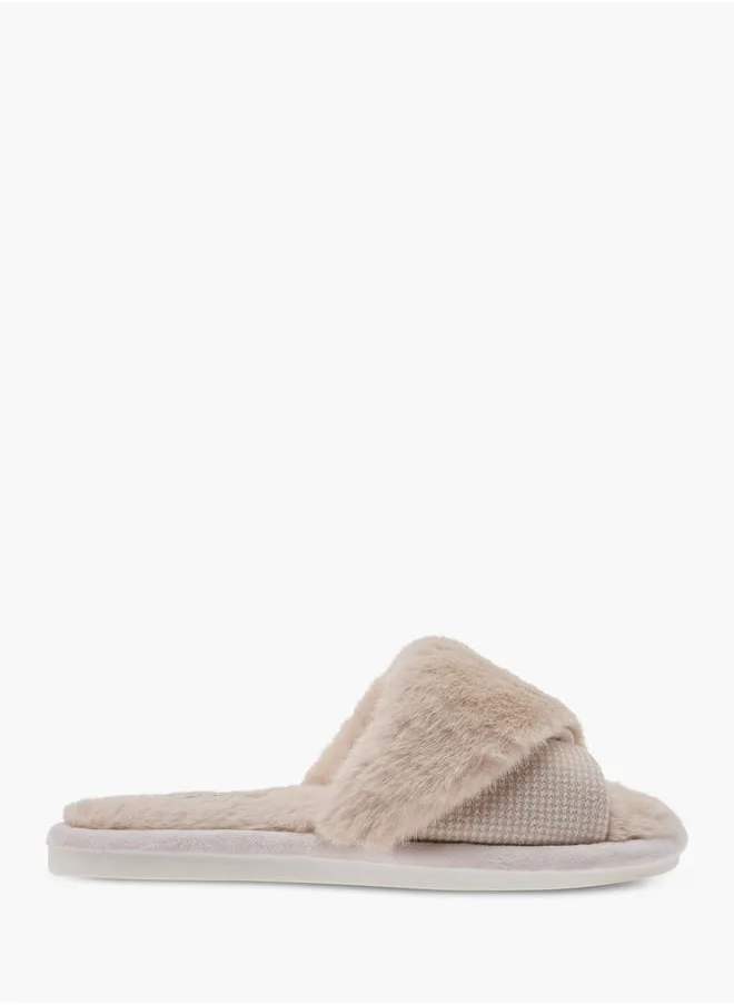 لو كونفورت Women Faux Fur Slip-On Bedroom Slippers
