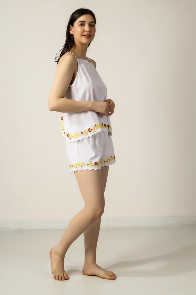 After Dark Gwen, Handcut Scallop and Embroidered Set