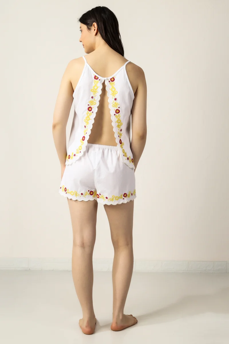 After Dark Gwen, Handcut Scallop and Embroidered Set