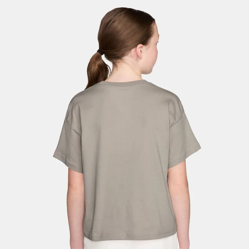 نايكي تيشيرت رياضي للأطفال الأكبر سنًا