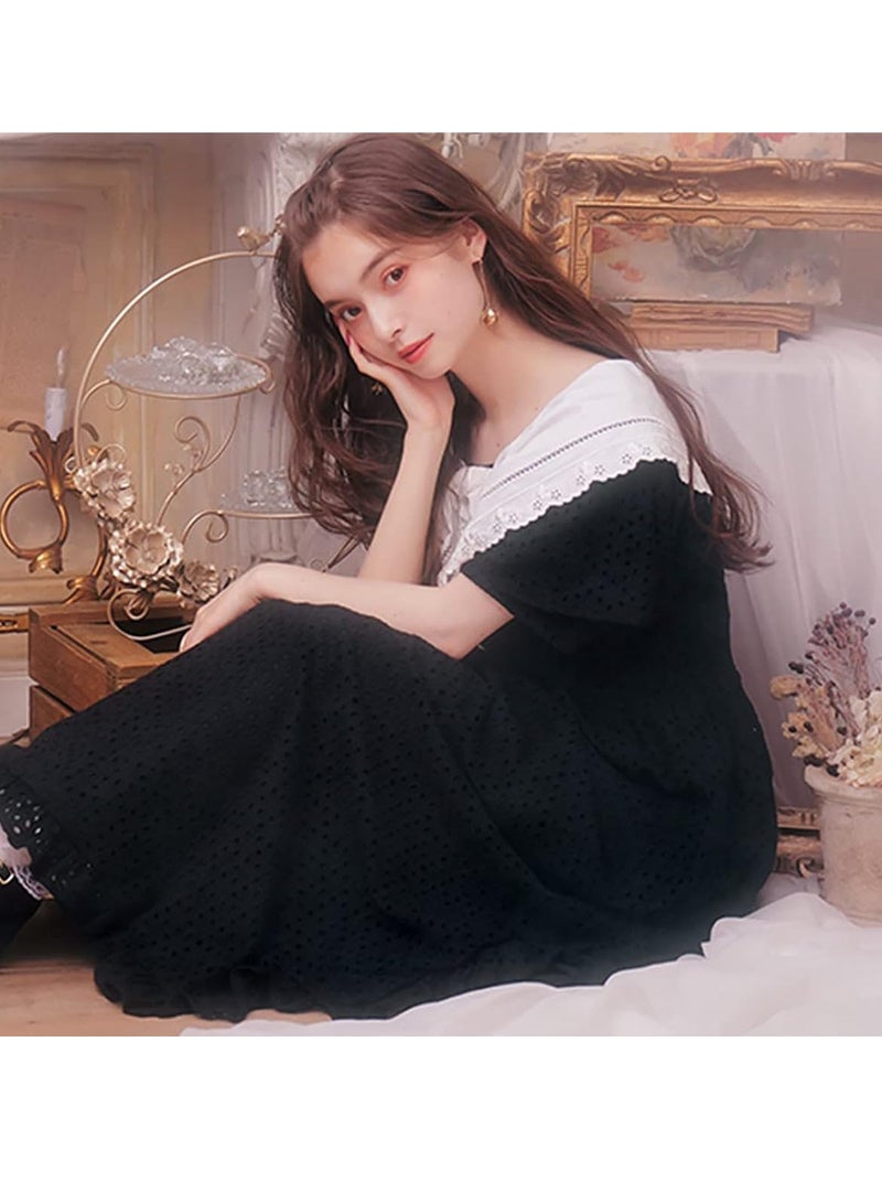 MilleFee Painting Eyeshadow Palette 6 Shades Matte and Shimmer Finishes Pressed Powder Makeup Palette-03 Young Girls At The Piano - Image 2