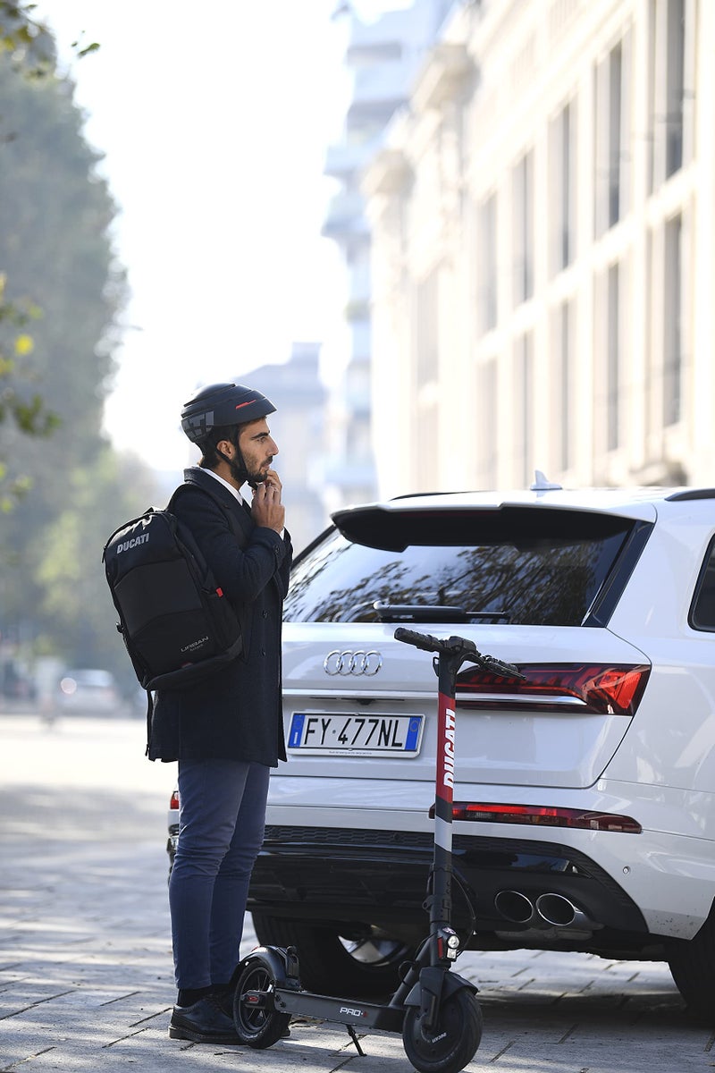 DUCATI, Urban Backpack Waterproof Front Protection 25L Capacity for Bikes and Scooters Black, Black, Taglia unica - Image 3