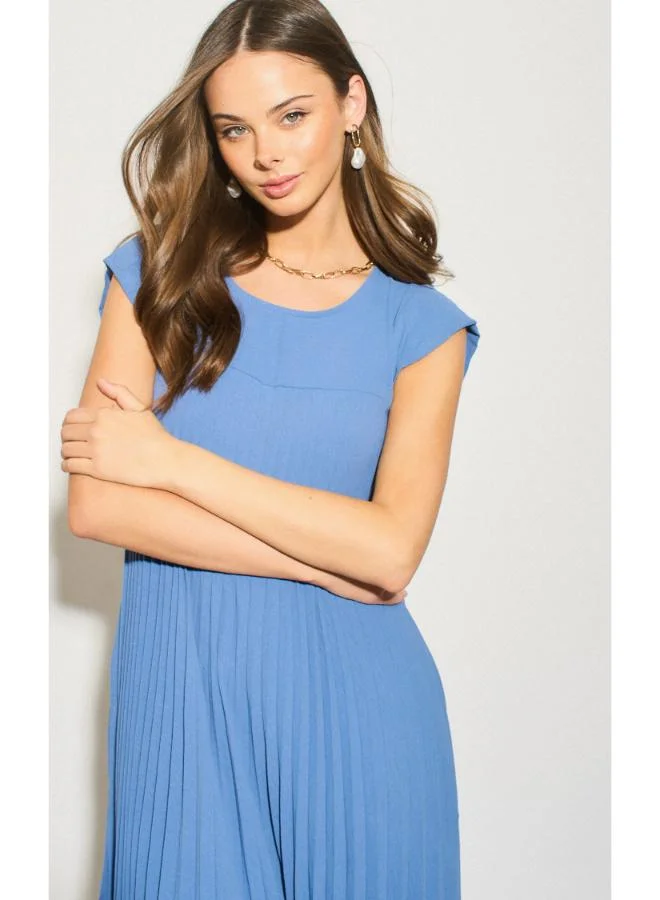 Hoxton Gal Denim Pleated Cap‑Sleeve Crew Neck Oversized Maxi Dress