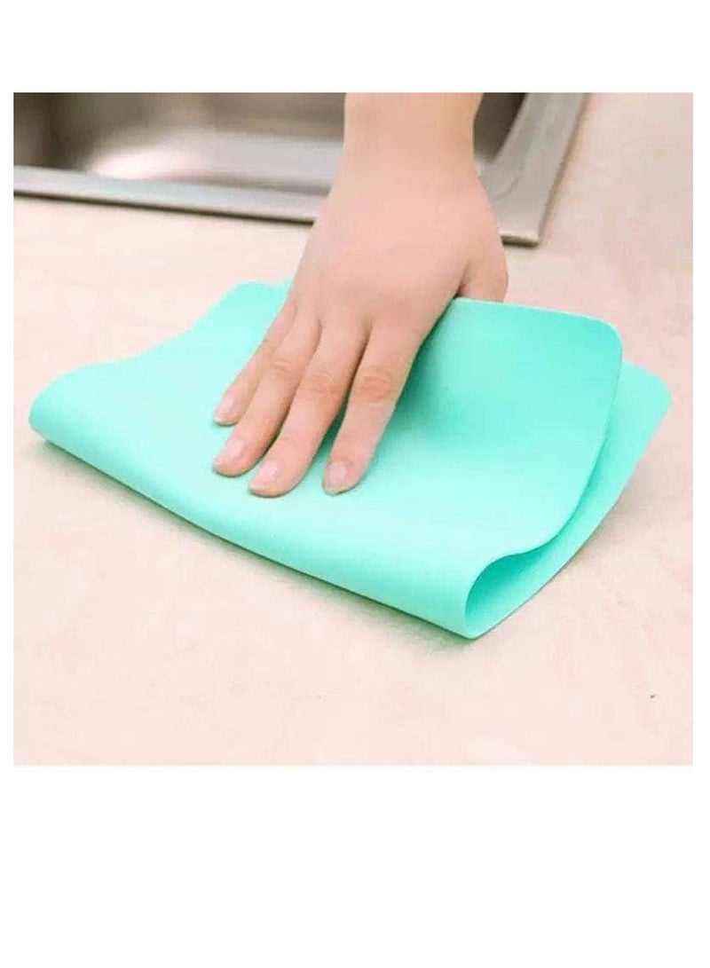 towel for cleaning all types of surfaces, glass and wood, and also for cleaning cars inside and out. It can be used more than once. It can be washed and used again. Size 43 x 23 cm. - Image 1