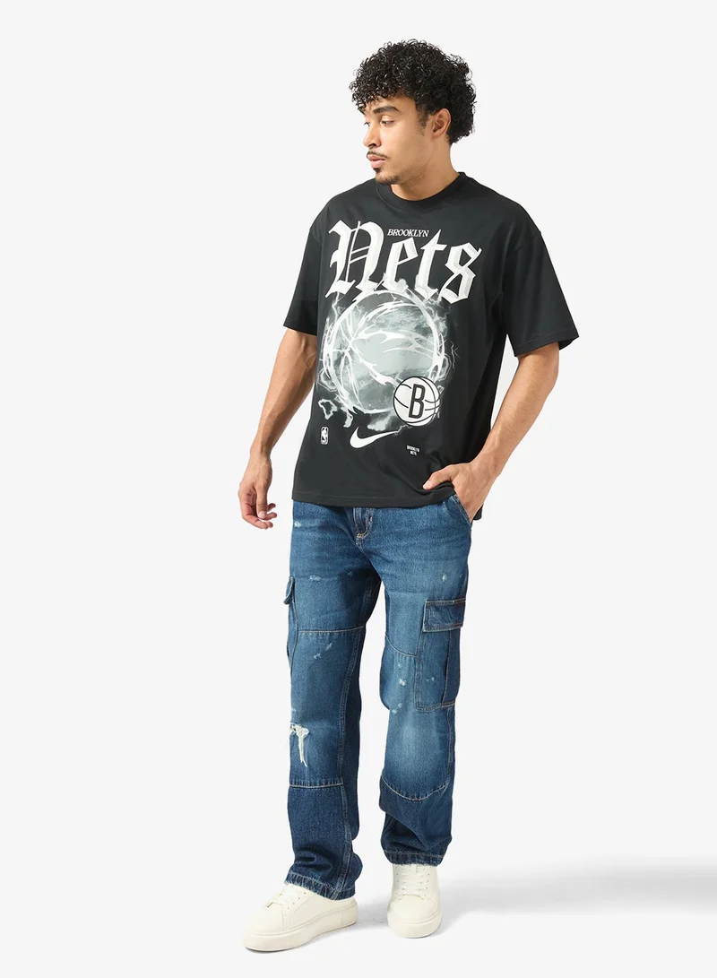 Nike Brooklyn Nets Courtside Half-Court Og Club M90 T-Shirt