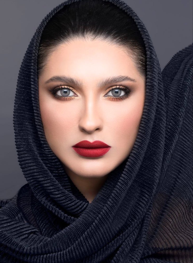 لازورد عدسات لازورد لون ايس سكيت سنويه 