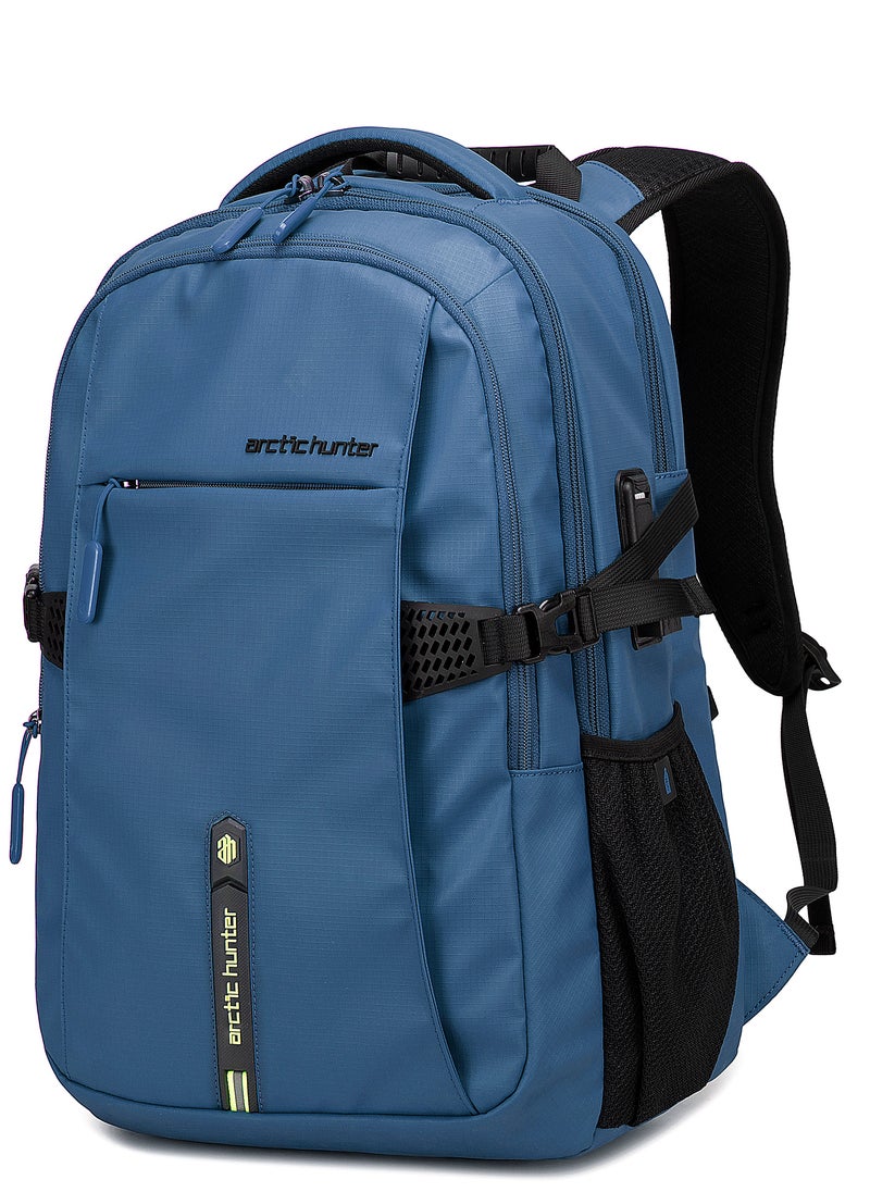 ARCTIC HUNTER حقيبة ظهر للسفر Daypack مقاومة للماء والخدش بسعة 30 لتر مع منفذ USB/سماعة رأس مدمج للرجال والنساء B00388 أزرق  - Image 1