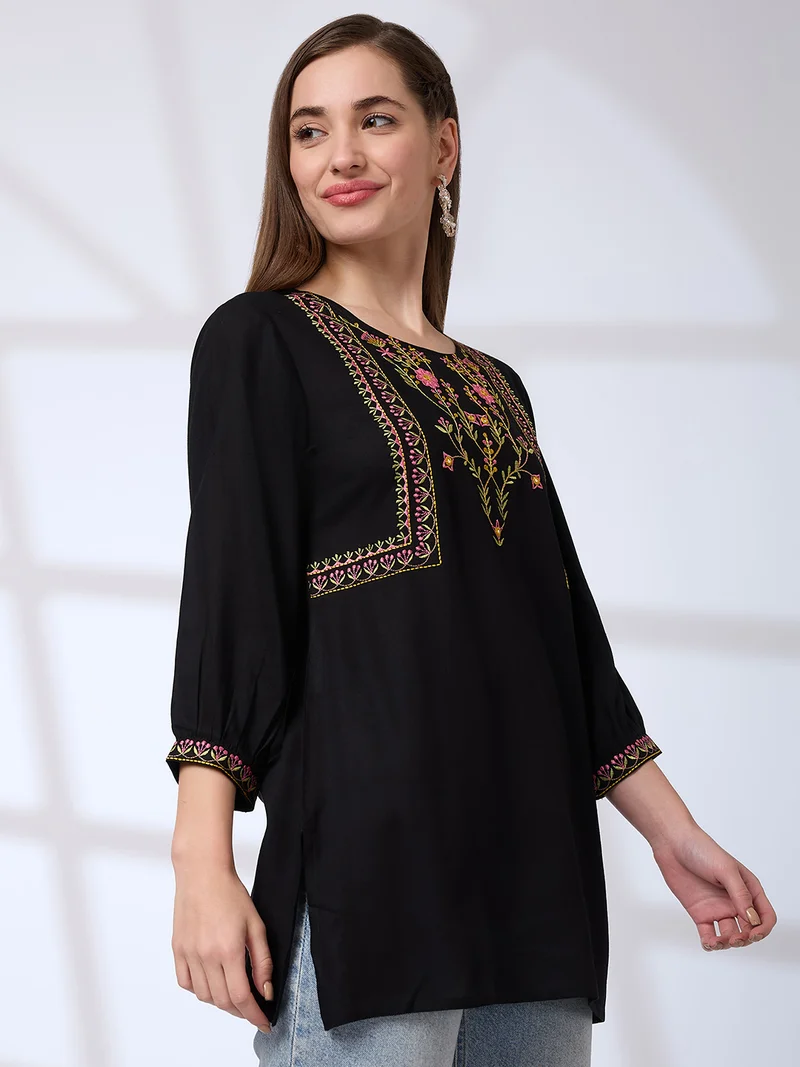 globus Women Floral Embroidered Yoke Fusion Tunic
