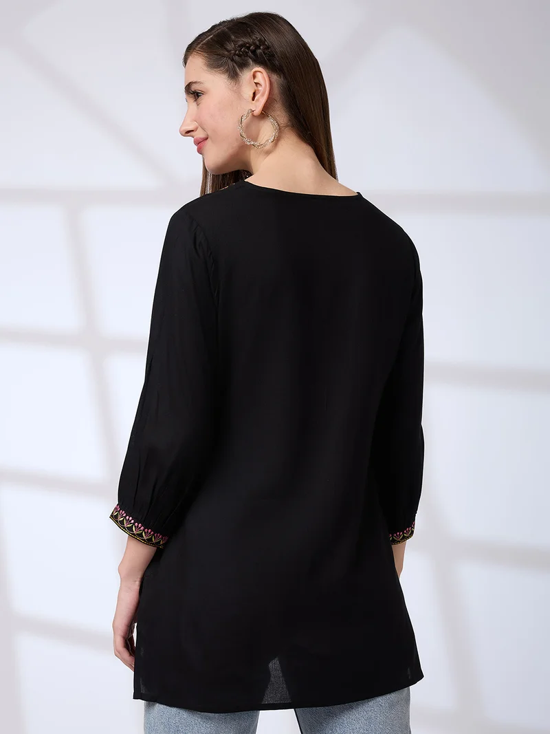 globus Women Floral Embroidered Yoke Fusion Tunic