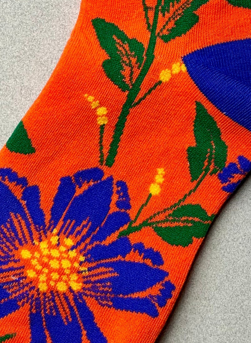 The Socks Hype 2 Pairs Unisex Flower Socks for Men Women - Comfortable Cotton Blend | Suitable for 35-42 Sizes | Vibrant Floral Design, Perfect for Nature Lovers - Image 3