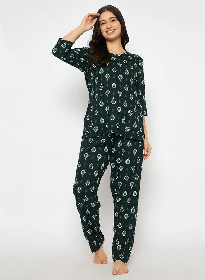 Clovia Clovia Printed Notch Neck Top and Pyjama Set