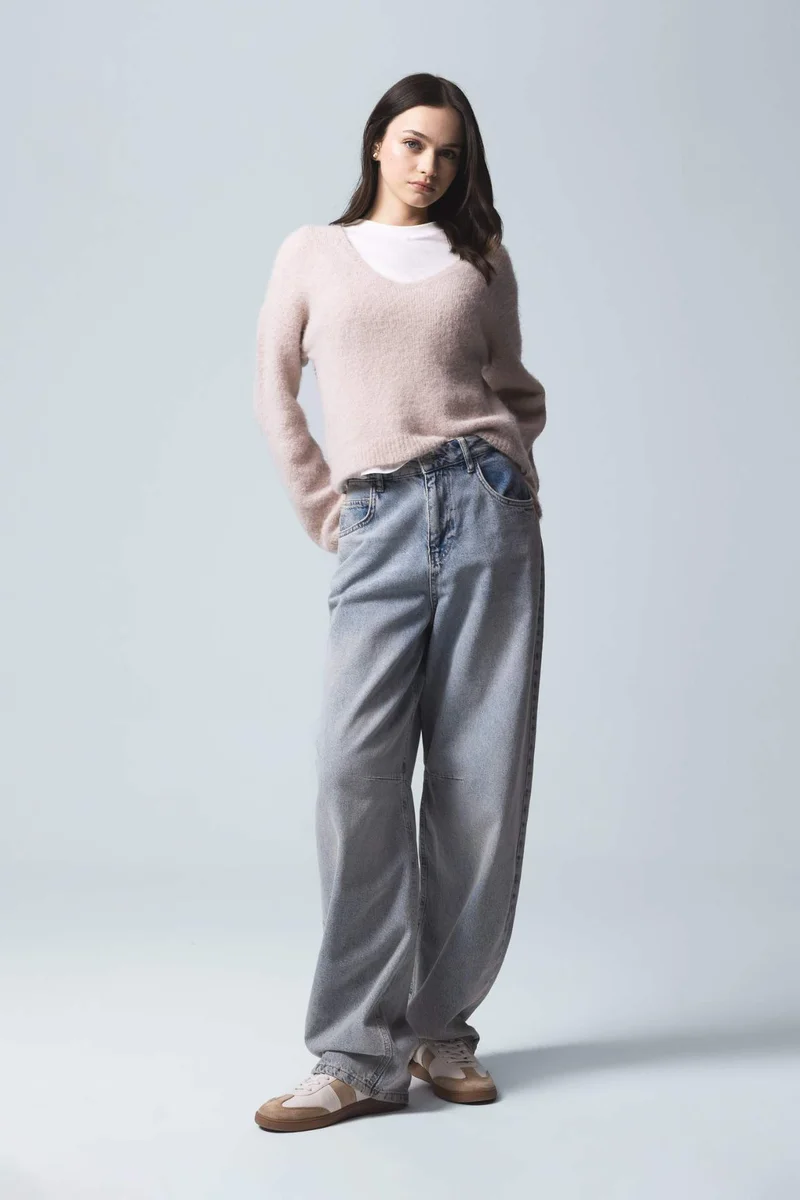ديفاكتو Regular Fit V Neck Basic Knit Pullover