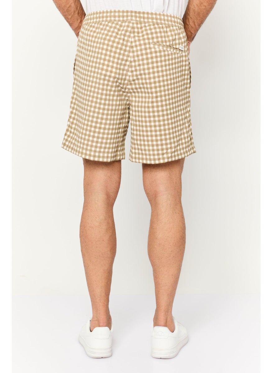 Jack Jones - Men Regular Fit Drawstring Checkered Shorts, Beige Combo - Image 1